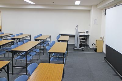 四ツ橋・近商ビル7A（スクール形式） - SMG/ 四ツ橋・近商ビル ＳＭＧ貸し会議室近商ビル7階A室の室内の写真