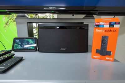 Amazon EchoShow5 と Fire スティック4K - リモートベース丸の内の設備の写真