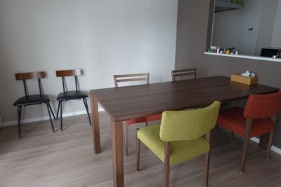 広々としたダイニングテーブルです - 川口市kawaguchi レンタルリビングの室内の写真