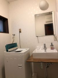 洗面所は1階にございます - 四条烏丸シェアサロン.ファースト 町屋風和室のその他の写真