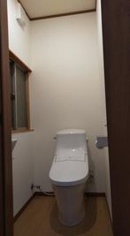 温水洗浄トイレ2か所 - Hostel みんか松本 ゆったり和室の日本家屋の室内の写真