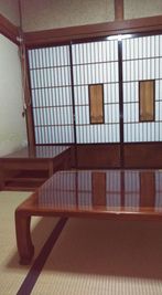6畳間です。 - Hostel みんか松本 ゆったり和室の日本家屋の室内の写真