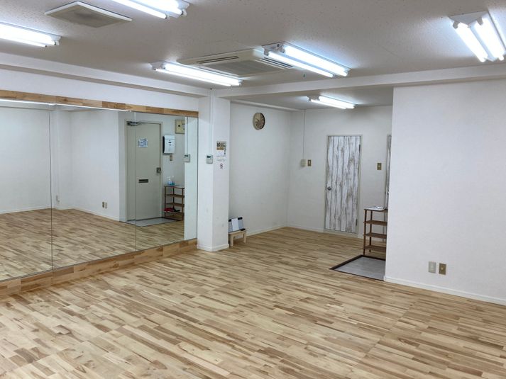 八丁堀スタジオ - レンタルスタジオ　３CLAPS