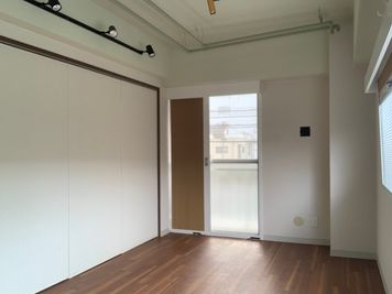 ダンス練習スベース（鏡あり）
 - wingsky　Tokyo 9号室(3j時間～）の室内の写真