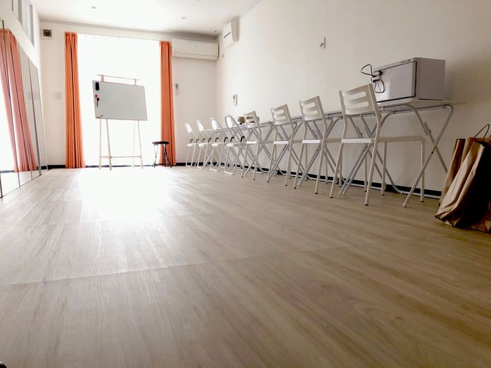 スタジオ室【施術ベッド5台まで可】 - LaQoo天神橋三丁目【シェアサロン＆レンタルスタジオ】