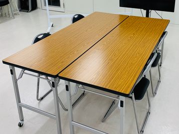 長机×２【横180、幅60】 - FLASHスタジオ-渋谷- レンタルスタジオの設備の写真