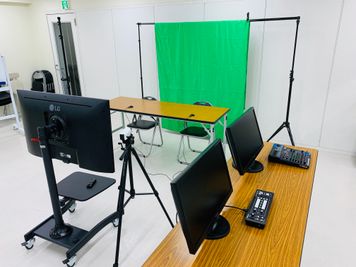 ★有線光ケーブルで安定の配信可【配信機材、サポート必要の際は別途相談】 - FLASHスタジオ-渋谷- レンタルスタジオの室内の写真