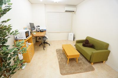 【緑ワークスペース新大阪】 緑ワークスペース新大阪の室内の写真