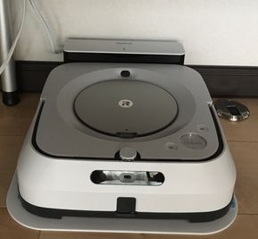 水拭きロボットブラーバ - さいたま市Shikate レンタルリビングの室内の写真