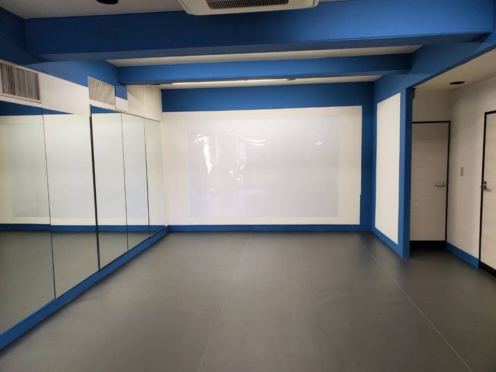 駅近鏡張りスタジオ・会議スペース - スタジオ Activity