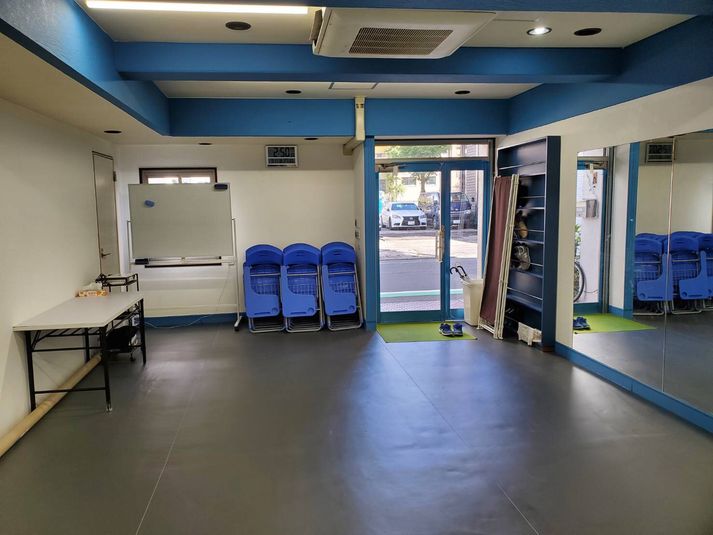 駅近鏡張りスタジオ・会議スペース - スタジオ Activity