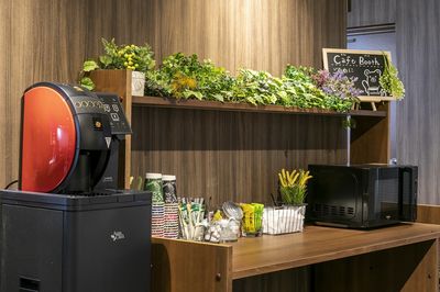 フリードリンクのご用意も！ - BIZcomfor仙台クリスロード 8名用会議室のその他の写真