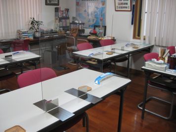 湘南中文學苑 2号館・中文學苑教室の室内の写真