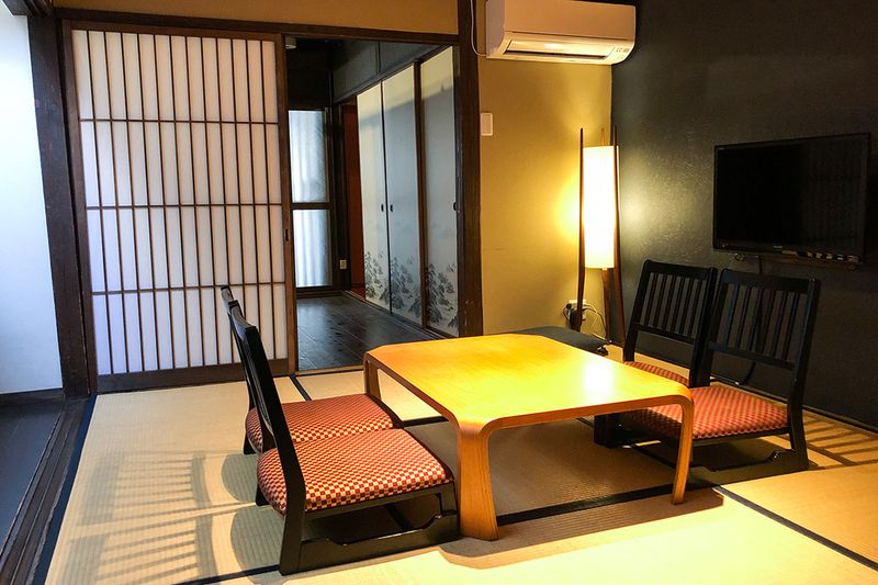 京町家の雰囲気を残したまま使いやすくなるように手を入れています - 京小宿　古川みやび 京町家レンタルスペースの室内の写真