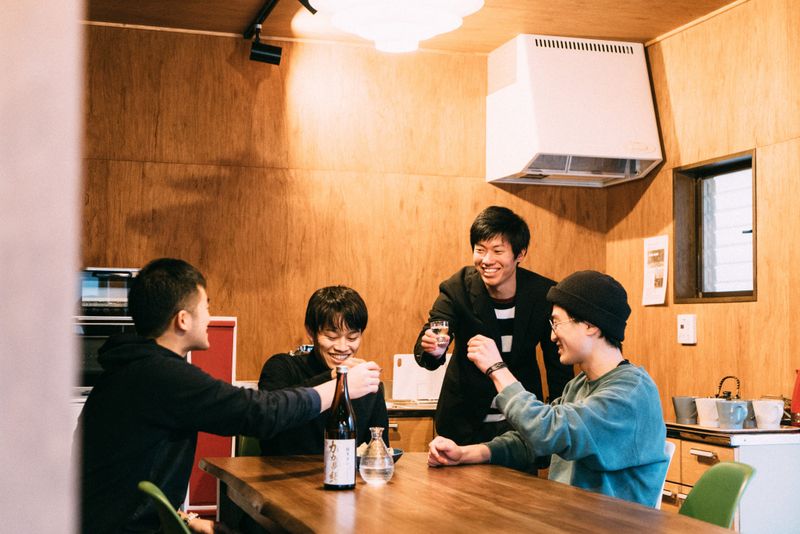 リビング - Ekichika旅音