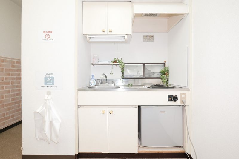 会議室A - RAKUNA 秋葉原