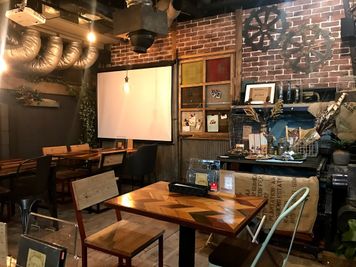 Cafe SaCueva ビンテージ風町工場カフェの設備の写真