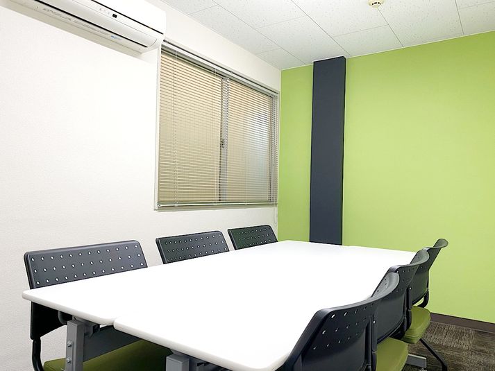 うめきた会議室413(最大6名) - 共栄実業(株)　幸福相互ビル