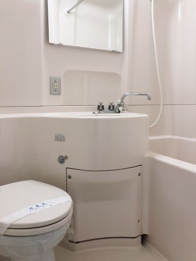 白背景 2900円 スタジオ レンタル - PHOTO&MOVIE スペース