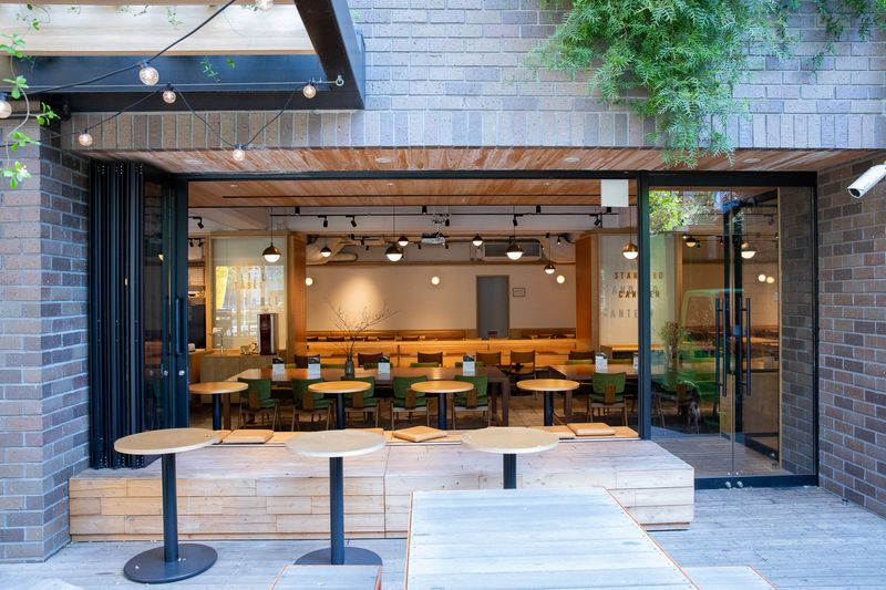 24H利用可【駅徒歩3分】飲食OK！撮影実績多数ありのカフェ空間 - 【miuchiのレンタルスペース】LIFULL Table