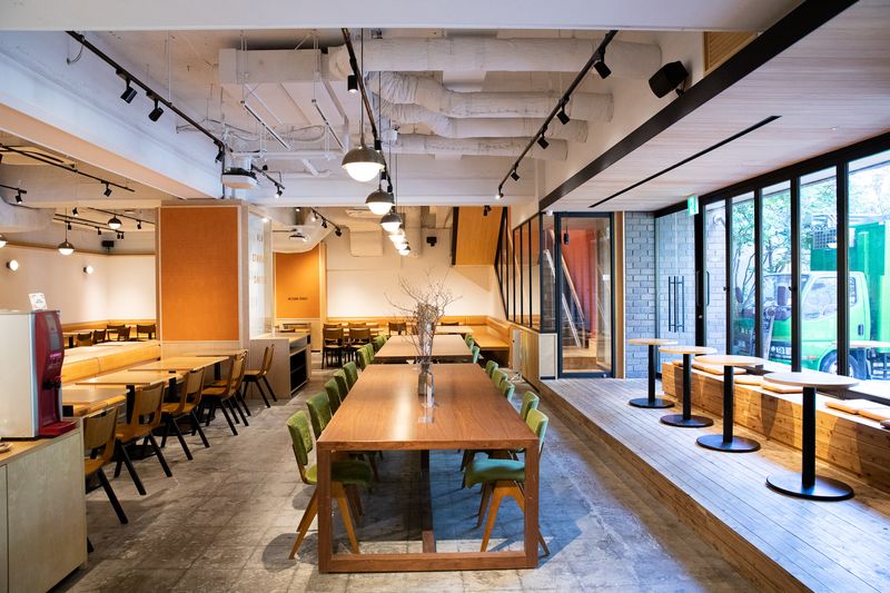 24H利用可【駅徒歩3分】飲食OK！撮影実績多数ありのカフェ空間 - 【miuchiのレンタルスペース】LIFULL Table