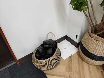 スリッパ ｜完全貸切、貸会議室、撮影、パーティー、オフィス - 🕯飯田橋駅5分のレンタルスペース・貸会議室 レンタルスペース 飯田橋302の設備の写真