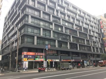 STUDIOLOVOXUMEDA 収録スタジオの外観の写真