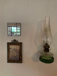 鏡に緑が映っています。 - 千駄ヶ谷コートリー202号室 千駄ヶ谷のお洒落アパルトマンの室内の写真