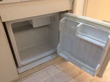 冷蔵庫 - ネイル専用サロンモンレーブ川崎店 Bブースの設備の写真