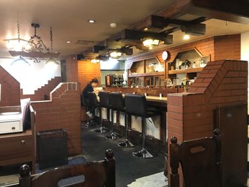 店内② - cafe friends 【ロケ撮影可能な喫茶店】の室内の写真