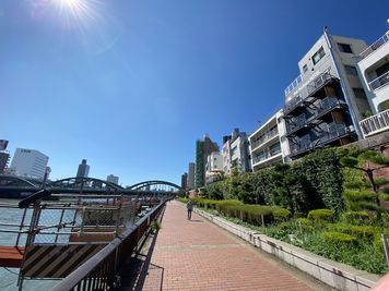 晴れた日は目の前の隅田川テラスが気持ちいいです。 - feel Asakusa STAY レンタルスペースの設備の写真