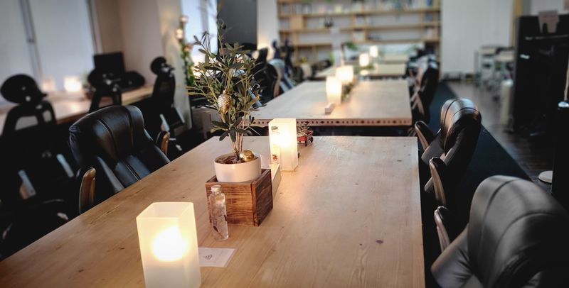 	【ROUGH LABO TECH扇町】会議・オフィススペース - ROUGHLABO TECH扇町