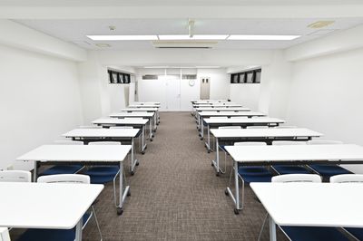 NATULUCK五反田西口駅前店 会議室の室内の写真