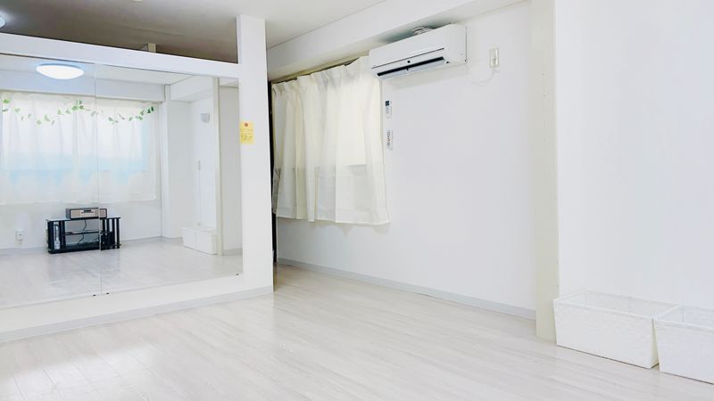 多目的プライベートスタジオ - レンタルスタジオ「Bee」