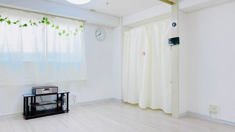 多目的プライベートスタジオ - レンタルスタジオ「Bee」