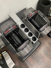 パワーブロック＊最大片手22kg - ビオスさいたま新都心店 トレーニングルームの設備の写真