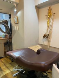 フルフラットシャンプー台完備!!ヘッドスパも是非どうぞ!! - room 302 落ち着くプライベートサロン（ベッドスパSP台あり）の設備の写真