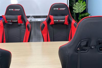 GS新宿南口貸会議室 テレワークや会議に最適な貸会議室の室内の写真