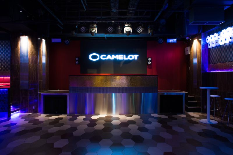 B1 HANARE FLOOR - スタジオキャメロット