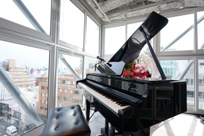 ローランドの電子ピアノあります - 歌声ピアノサロンメロディー ピアノサロンメロディーの室内の写真
