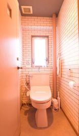 シャワートイレ完備 - sima sima西宝町 女子会・パーティールームの設備の写真