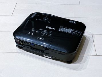 新着！EPSON製プロジェクター - 西麻布スタジオ 六本木ヒルズ前 レンタルスタジオ&ワークスペースの設備の写真