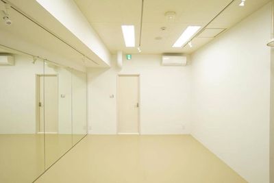 【渋谷】宮益坂十間スタジオ 防音個室スペースBの室内の写真