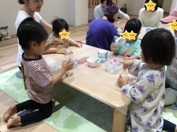 きらっと様：おもちゃ作りWSも大人気♪みんな思い思いの素敵なおもちゃを作っています！ - レンタルスペース『コロポックル』 【定期利用限定】レンタルスペースのその他の写真