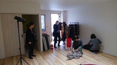 七五三の撮影：七五三の着付け・ヘアメイクなどの控室にも。スペースで家族写真を撮影したり、そのまま神社へ同行へも可能！ - レンタルスペース『コロポックル』 【定期利用限定】レンタルスペースのその他の写真