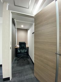 TIME SHARING渋谷ワールド宇田川ビル【無料WiFi】 【閉店】半個室RoomE（7F）1日貸しの室内の写真