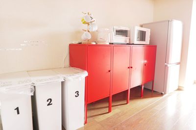 調理のための家電、食器棚、冷蔵庫完備 - sima sima西宝町 女子会・パーティールームの室内の写真