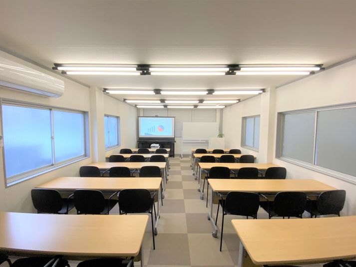 烏丸御池駅前徒歩1分！ - 烏丸御池　貸し会議室