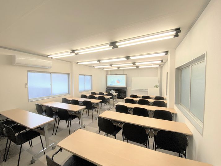 烏丸御池駅前徒歩1分！ - 烏丸御池　貸し会議室