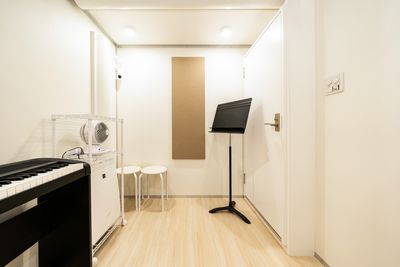 ケイコバ音楽スタジオ(旧KMA音楽スタジオ) 【E studio】の室内の写真